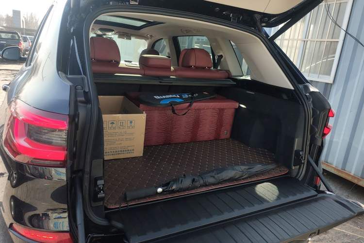 Used BMW X5 2022 Restyled xDrive 30Li Luxury Version M Sport Package Trunk