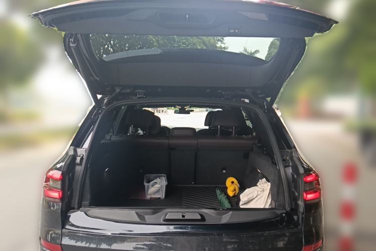 Used BMW X5 2022 Restyled xDrive 40Li M Sport Package Trunk
