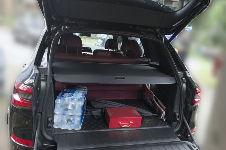 Used BMW X5 2022 Restyled xDrive 40Li Luxury Edition M Sport Package Trunk