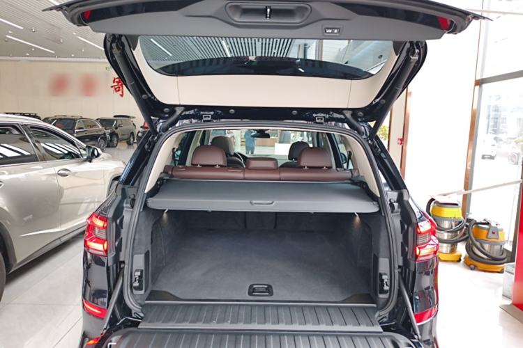 Used BMW X5 2022 Restyled xDrive 30Li Luxury Version M Sport Package Trunk