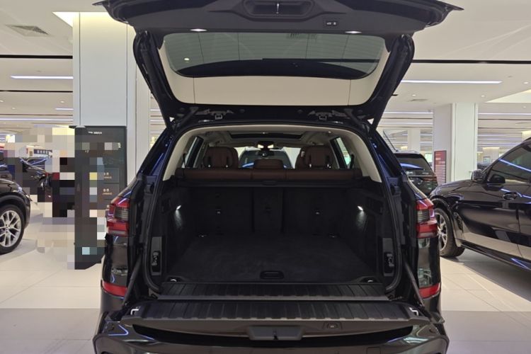 Used BMW X5 2022 xDrive30i M Sport Package Trunk
