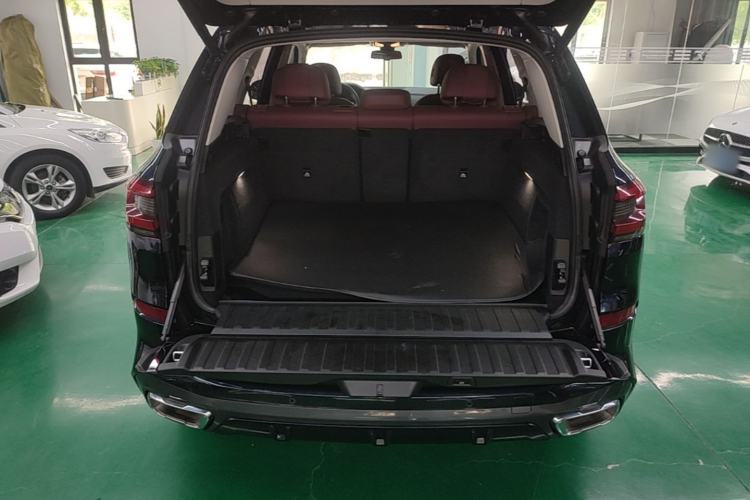 Used BMW X5 2022 Restyled xDrive 30Li Luxury Version M Sport Package Trunk