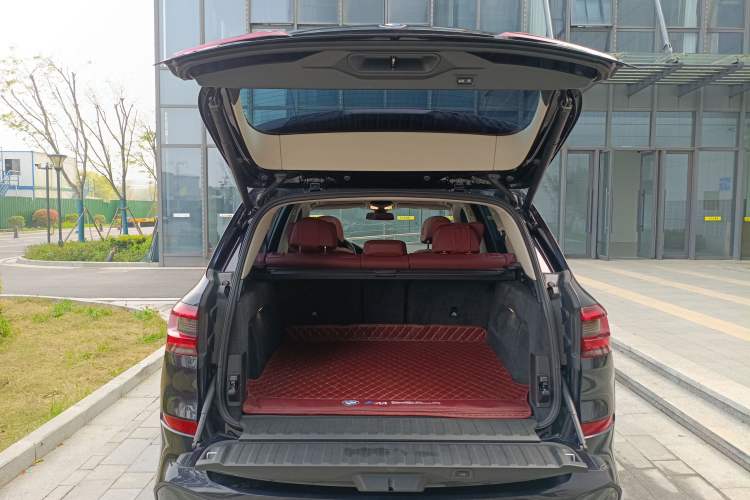 Used BMW X5 2022 Restyled xDrive 30Li Luxury Version M Sport Package Trunk