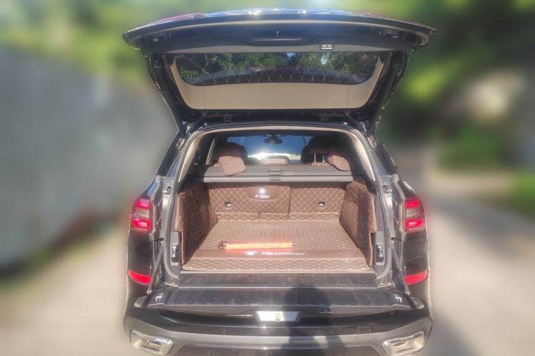 Used BMW X5 2022 xDrive 30Li M Sport Package Trunk