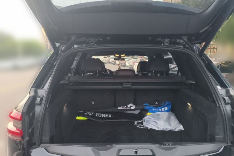 Used BMW X5 2022 xDrive 40Li Luxury Edition M Sport Package Trunk