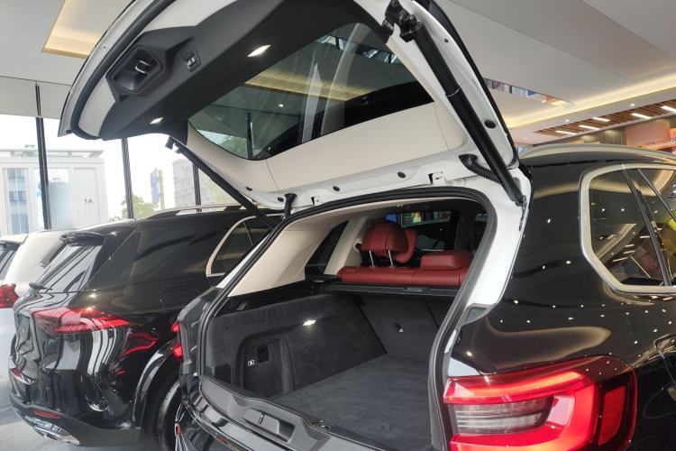 Used BMW X5 2022 Restyled xDrive 30Li Luxury Version M Sport Package Trunk