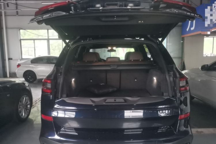 Used BMW X5 2022 Restyled xDrive 30Li Luxury Version M Sport Package Trunk