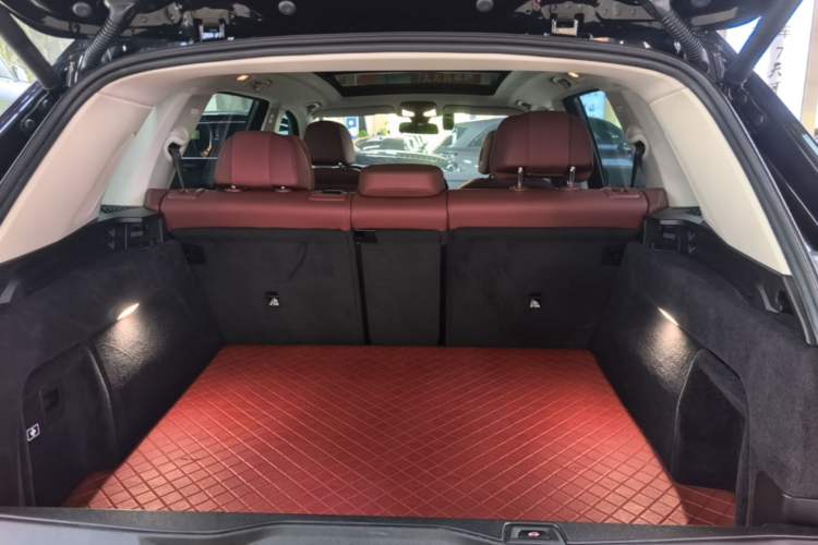 Used BMW X5 2022 Restyled xDrive 30Li Luxury Version M Sport Package Trunk