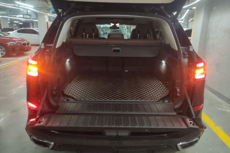 Used BMW X5 2022 xDrive30i M Sport Package Trunk
