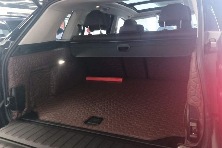 Used BMW X5 2022 Restyled xDrive 30Li Luxury Version M Sport Package Trunk