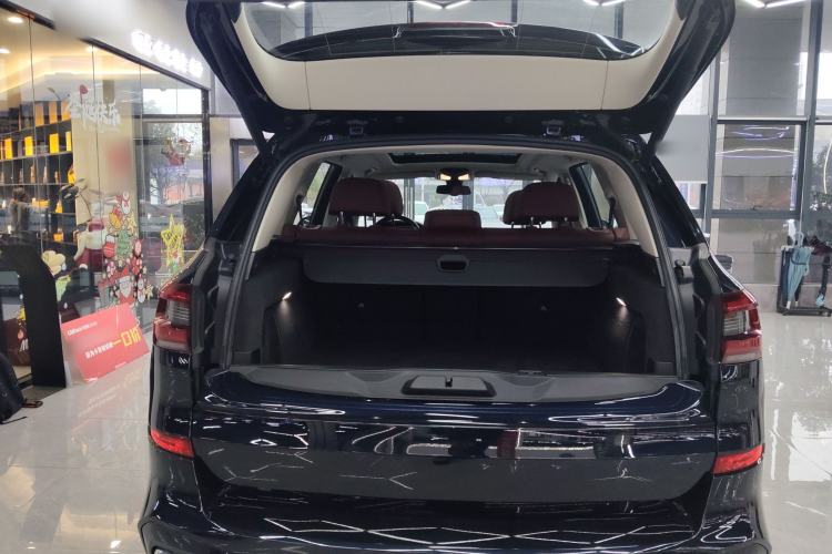 Used BMW X5 2022 Restyled xDrive 30Li Luxury Version M Sport Package Trunk