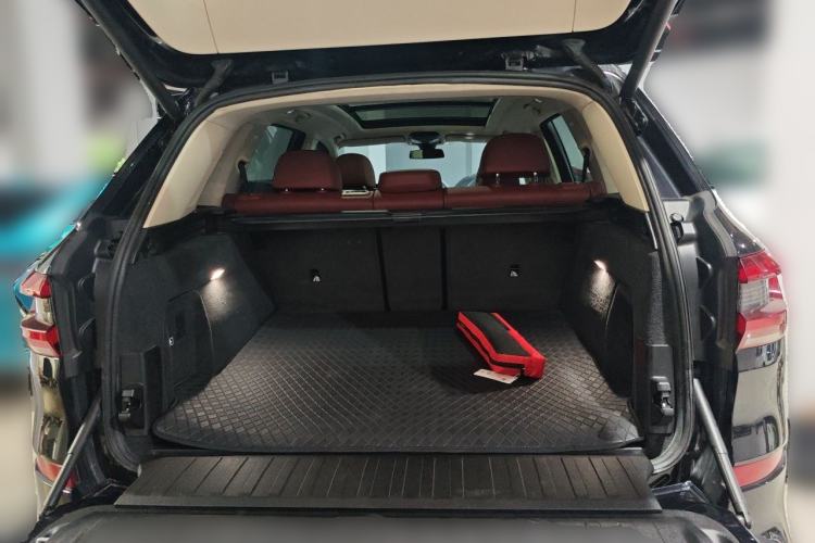 Used BMW X5 2022 Restyled xDrive 30Li Luxury Version M Sport Package Trunk