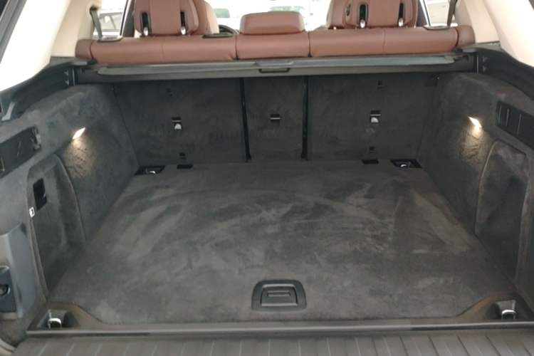 Used BMW X5 2022 xDrive30i M Sport Package Trunk