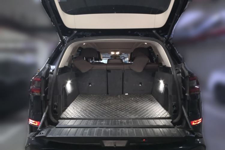 Used BMW X5 2022 xDrive 30Li M Sport Package Trunk
