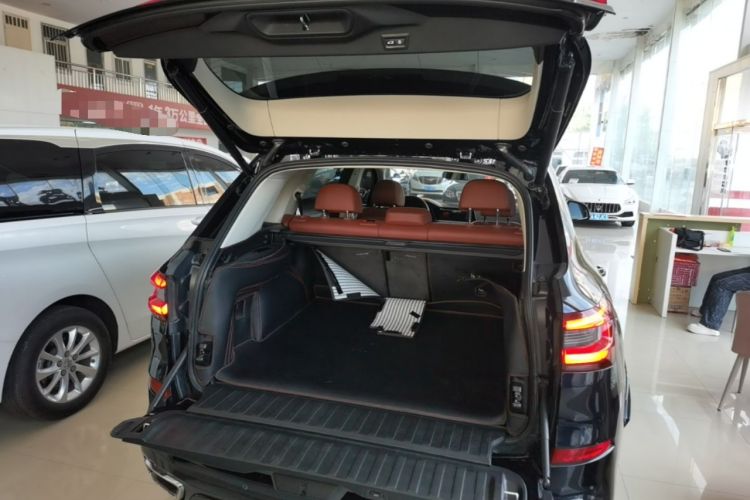 Used BMW X5 2022 Restyled xDrive 30Li Luxury Version M Sport Package Trunk