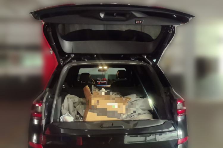 Used BMW X5 2022 Restyled xDrive 40Li M Sport Package Trunk