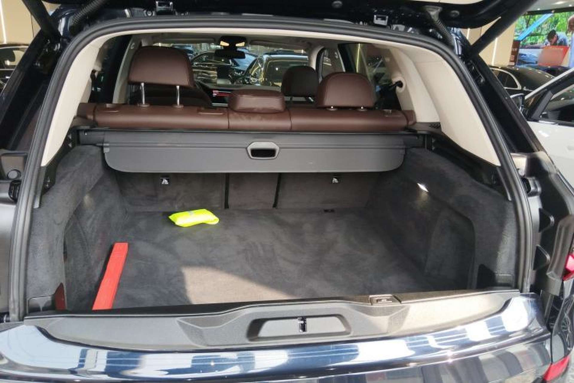 Used BMW X5 2022 Restyled xDrive 30Li M Sport Package Trunk