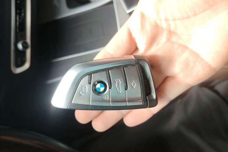 Used BMW X5 2022 xDrive 30Li Luxury M Sport Package Vehicle Key
