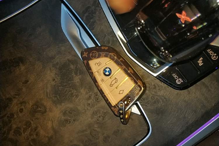 Used BMW X5 2022 xDrive30i M Sport Package Vehicle Key