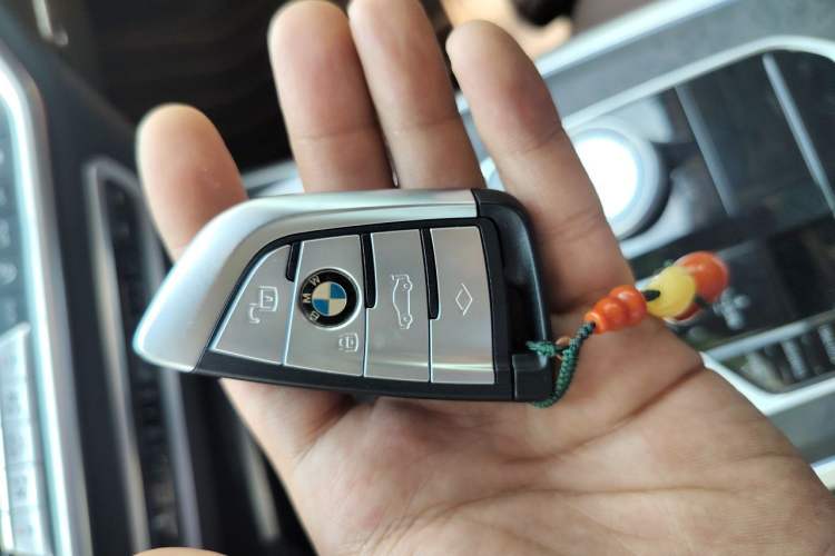 Used BMW X5 2022 xDrive40i M Sport Package Vehicle Key