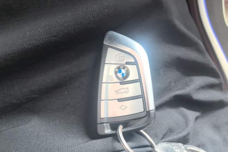 Used BMW X5 2022 xDrive40i M Sport Package Vehicle Key