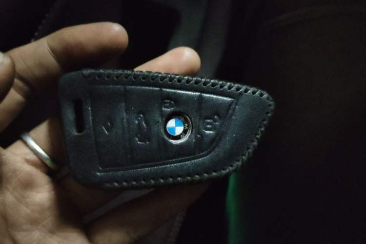 Used BMW X5 2022 xDrive 40Li M Sport Package Vehicle Key