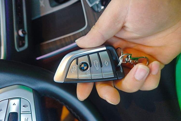 Used BMW X5 2022 Restyled xDrive 40Li M Sport Package Vehicle Key