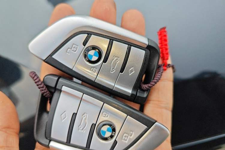 Used BMW X5 2022 xDrive40i Luxury Edition M Sport Package Vehicle Key