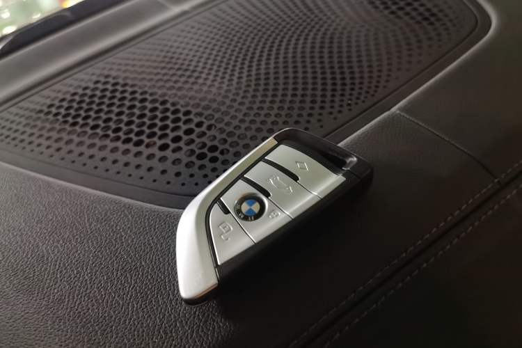 Used BMW X5 2022 xDrive 40Li Luxury Edition M Sport Package Vehicle Key