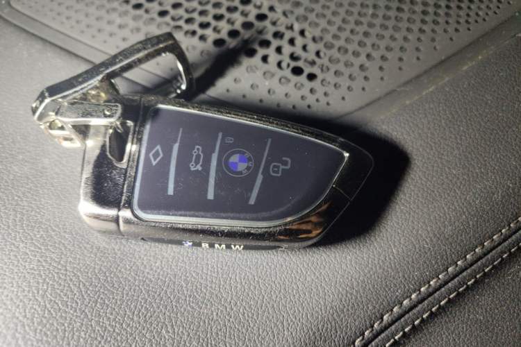 Used BMW X5 2022 Restyled xDrive 30Li Luxury Version M Sport Package Vehicle Key
