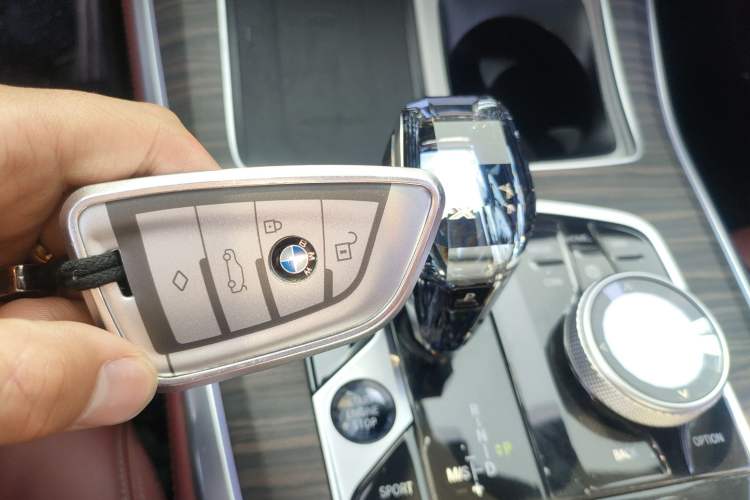 Used BMW X5 2022 Restyled xDrive 40Li M Sport Package Vehicle Key