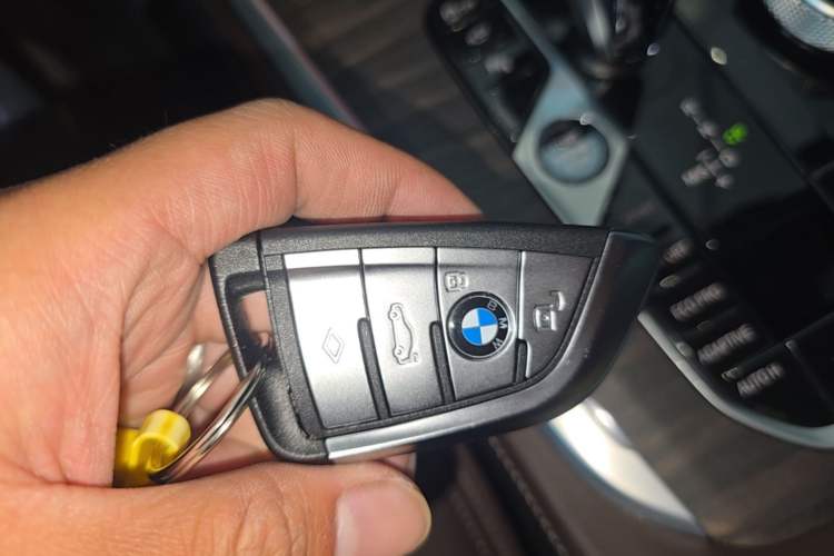 Used BMW X5 2022 Restyled xDrive 40Li M Sport Package Vehicle Key