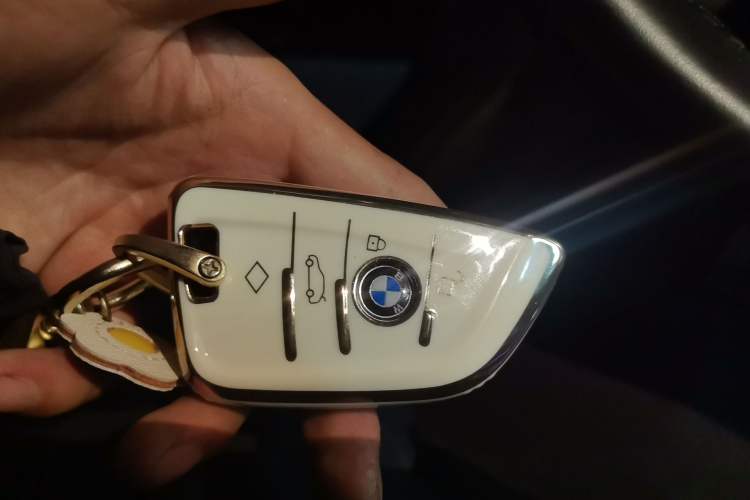 Used BMW X5 2022 xDrive 40Li M Sport Package Vehicle Key