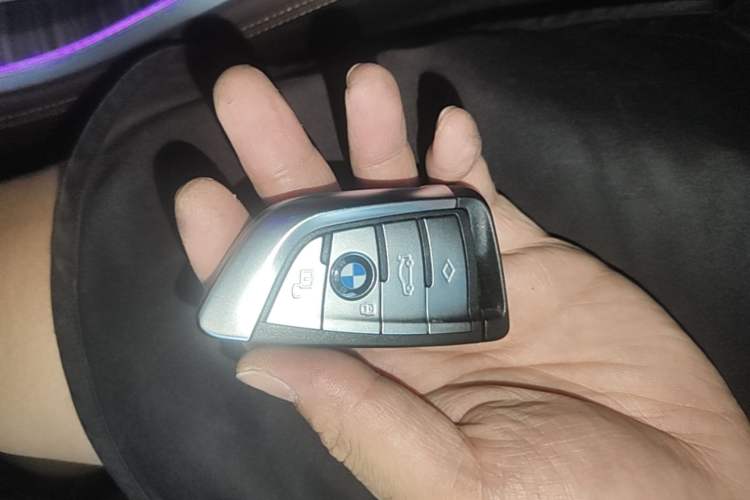 Used BMW X5 2022 Restyled xDrive 40Li M Sport Package Vehicle Key
