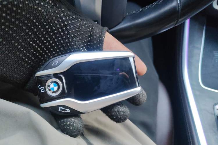 Used BMW X5 2022 xDrive 30Li Luxury M Sport Package Vehicle Key