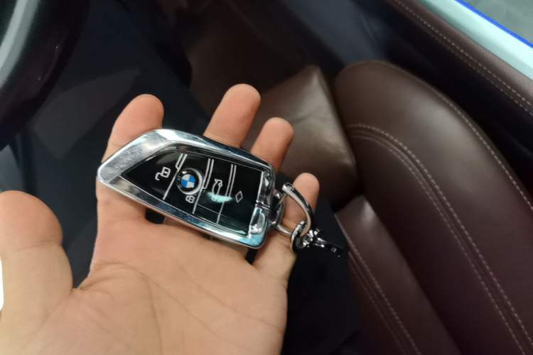 Used BMW X5 2022 xDrive30i M Sport Package Vehicle Key
