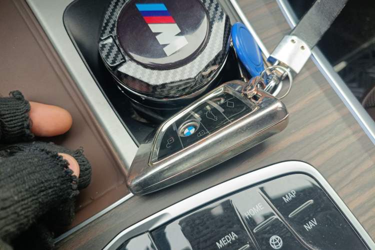 Used BMW X5 2022 Restyled xDrive 40Li M Sport Package Vehicle Key