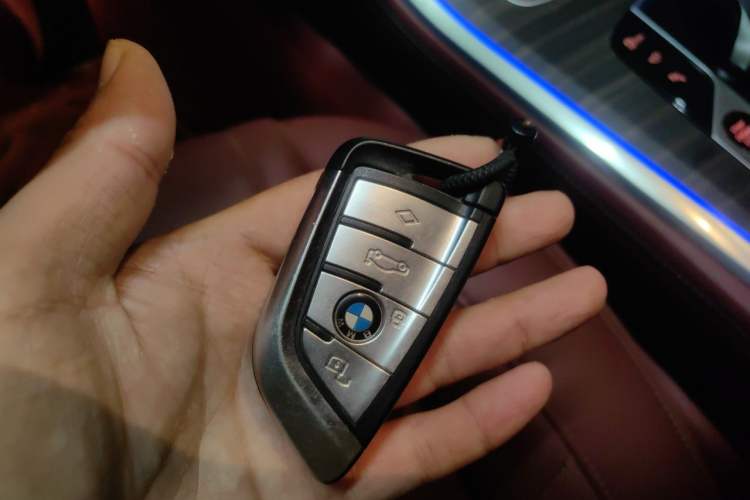 Used BMW X5 2022 Restyled xDrive 40Li M Sport Package Vehicle Key