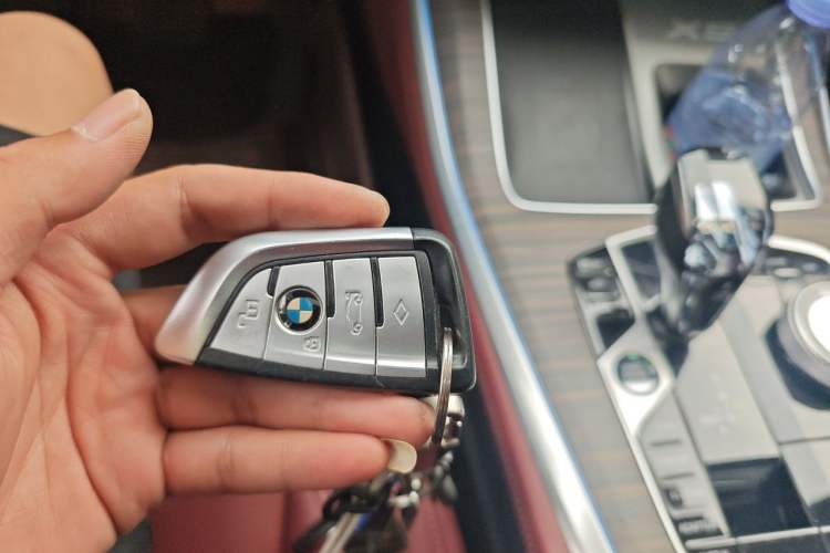 Used BMW X5 2022 xDrive 40Li Luxury Edition M Sport Package Vehicle Key