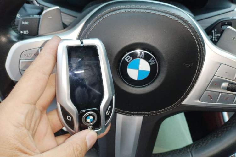 Used BMW X5 2022 xDrive 40Li M Sport Package Vehicle Key