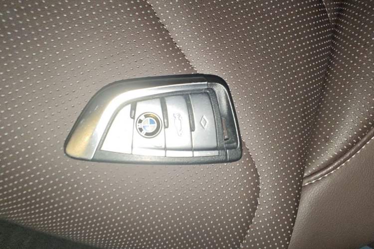 Used BMW X5 2022 xDrive 40Li M Sport Package Vehicle Key