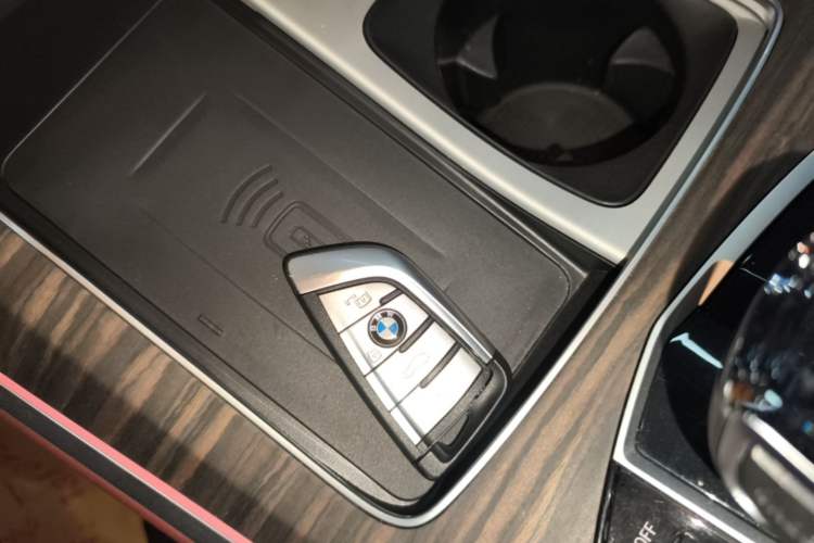 Used BMW X5 2022 Restyled xDrive 40Li M Sport Package Vehicle Key