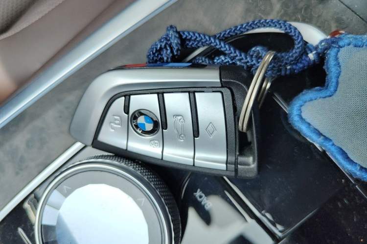 Used BMW X5 2022 Restyled xDrive 30Li Luxury Version M Sport Package Vehicle Key