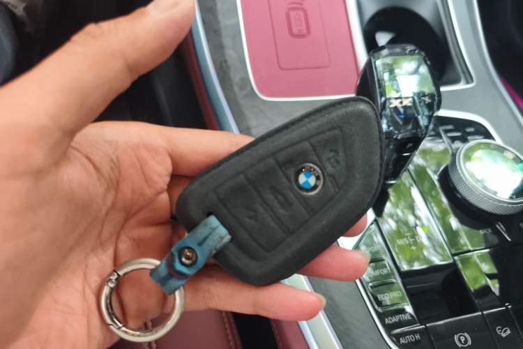 Used BMW X5 2022 Restyled xDrive 30Li Luxury Version M Sport Package Vehicle Key