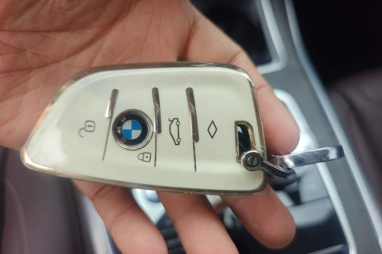 Used BMW X5 2022 Restyled xDrive 30Li Luxury Version M Sport Package Vehicle Key