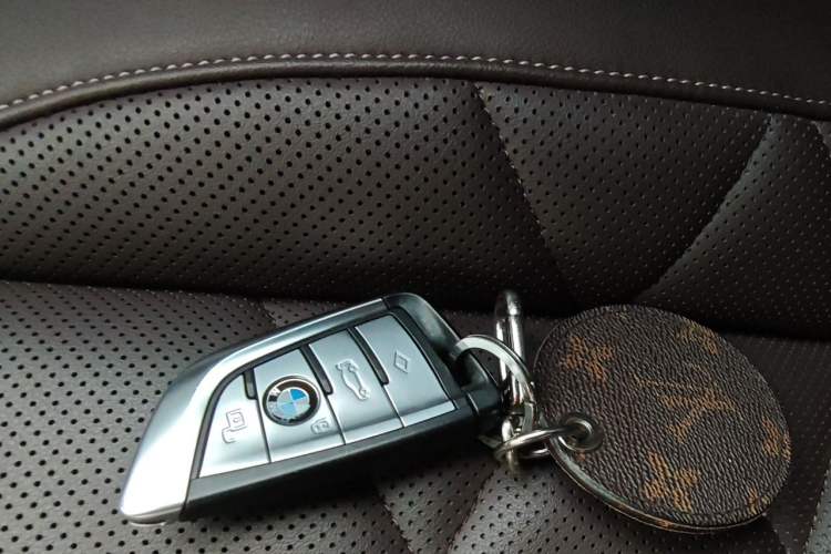 Used BMW X5 2022 Restyled xDrive 40Li M Sport Package Vehicle Key
