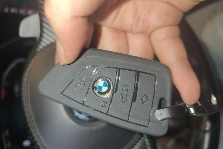 Used BMW X5 2022 xDrive40i M Sport Package Vehicle Key