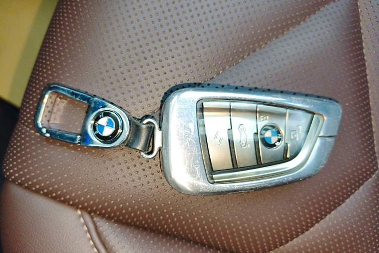 Used BMW X5 2022 Restyled xDrive 30Li Luxury Version M Sport Package Vehicle Key