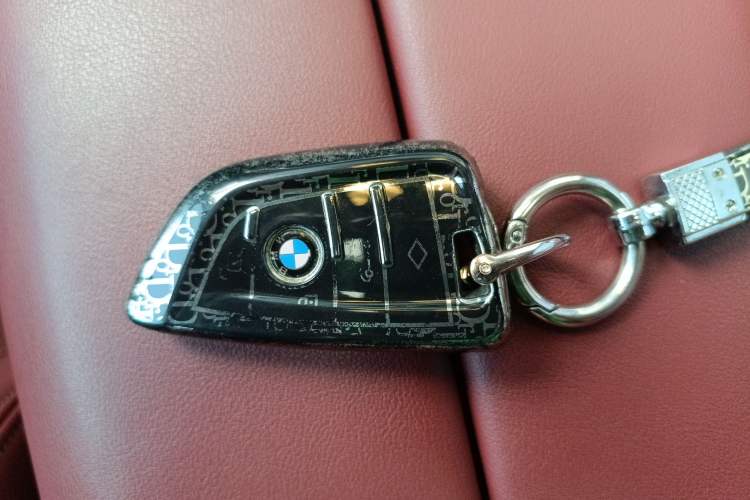 Used BMW X5 2022 Restyled xDrive 30Li Luxury Version M Sport Package Vehicle Key