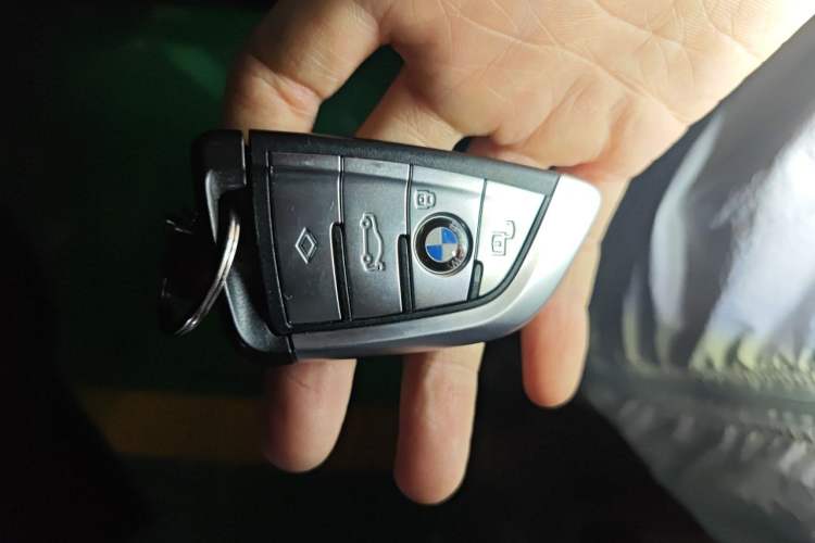 Used BMW X5 2022 xDrive 30Li M Sport Package Vehicle Key